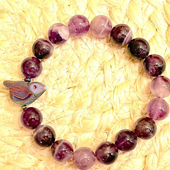 Amethyst Crystal 10mm with Cute Raku Bird Charm Stretch Bracelet - Picture 1 of 4